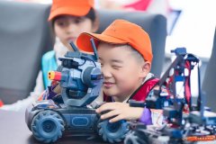 苏州三六六青少年社会实践课探秘无人机研学旅行夏令营开营了 苏州三六六青少年社会实践课探秘无人机研学旅行夏令营开营了