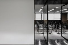 办公空间丨风格另类的工业风办公室装修设计案例