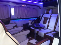  北京租车公司,商务车租赁-奔驰v260多少钱？