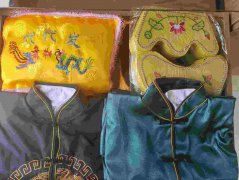 都江堰市殡葬用品，鲜花，花圈，寿衣，骨灰盒，挽联代写