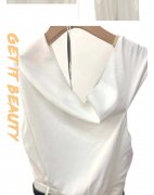 温碧霞IRENENA服装品牌休闲夏季时尚荡领无袖一字肩连体裤